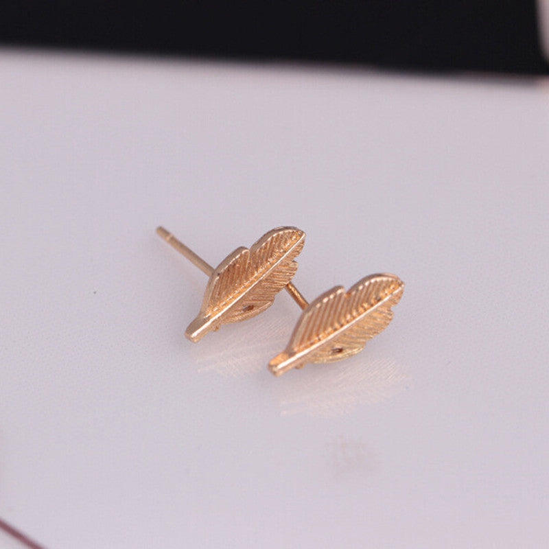 Vintage Modern Feather Stud Earrings. - love myself deals 